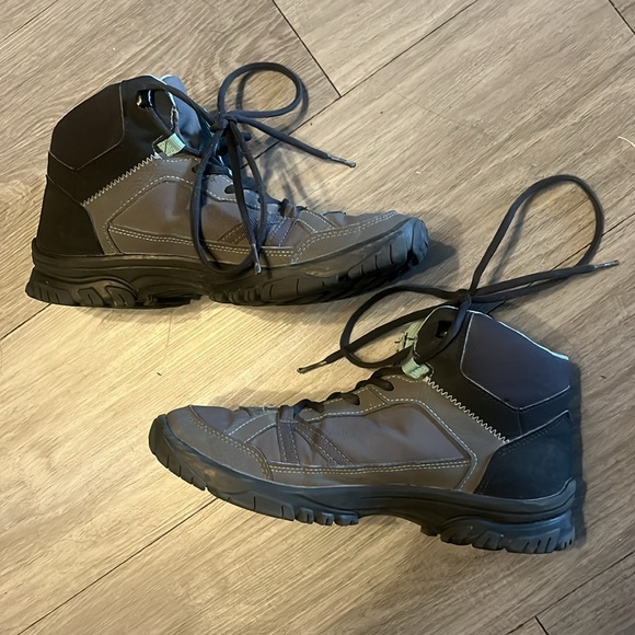 Hiking Boots - Picture 10 of 11